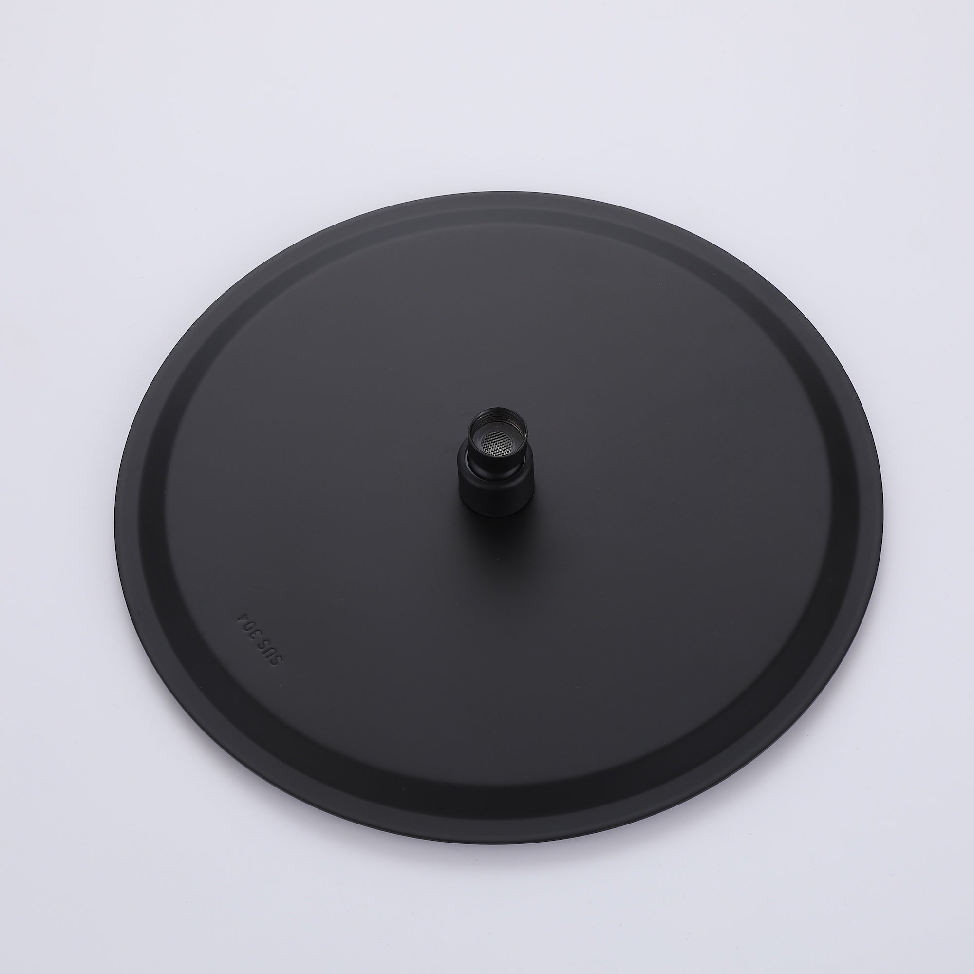#color_matte black