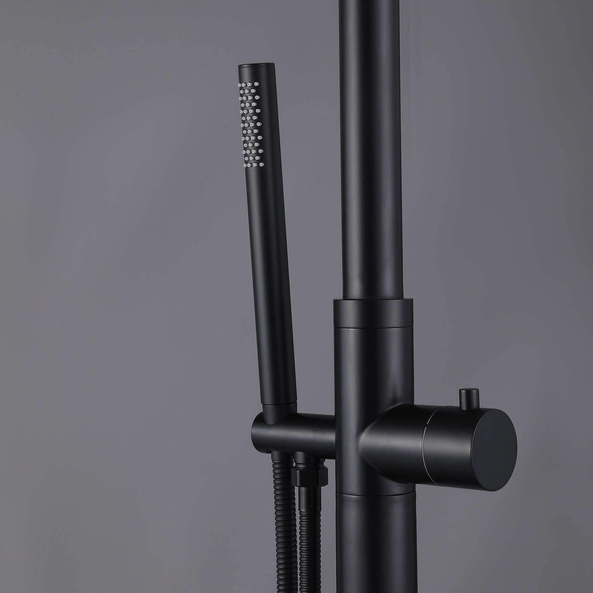#color_matte black